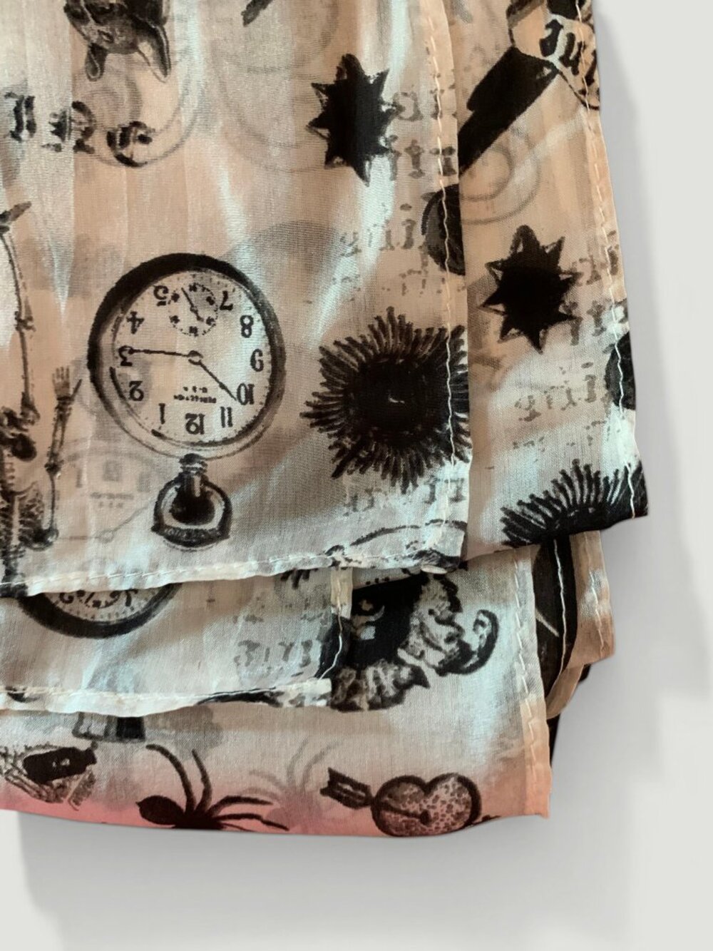 Whimsical scull silk scarf - Picture 4 of 10
